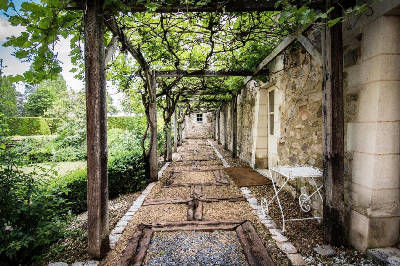 Chateau De Noirieux Briollay ภายนอก รูปภาพ